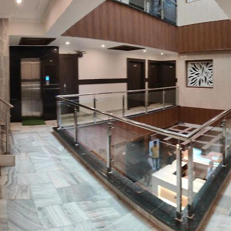 Hotel Krishna Katra  Ngoại thất bức ảnh
