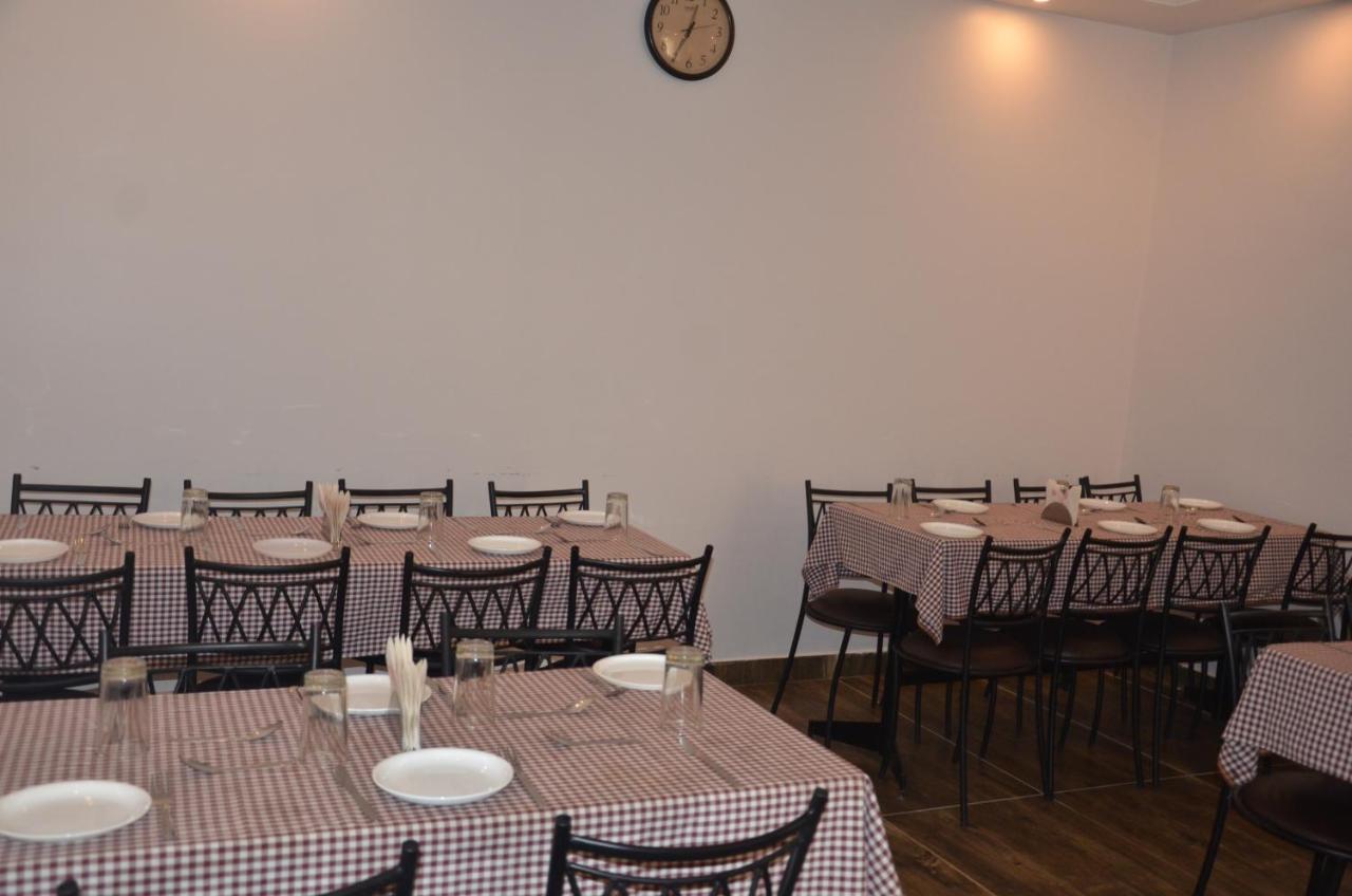 Hotel Krishna Katra  Ngoại thất bức ảnh